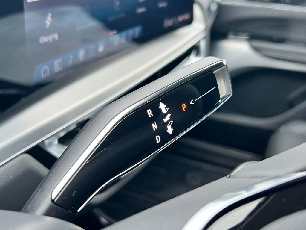 2026 Cadillac LYRIQ Premium Sport