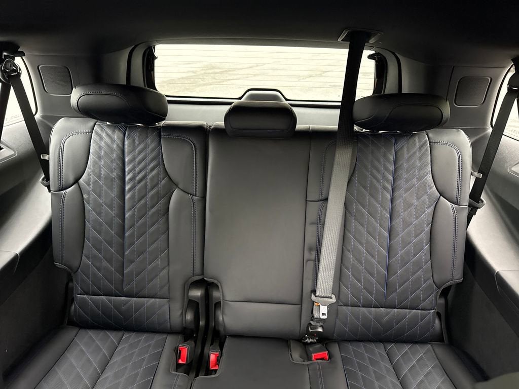 2026 Cadillac ESCALADE IQL Sport