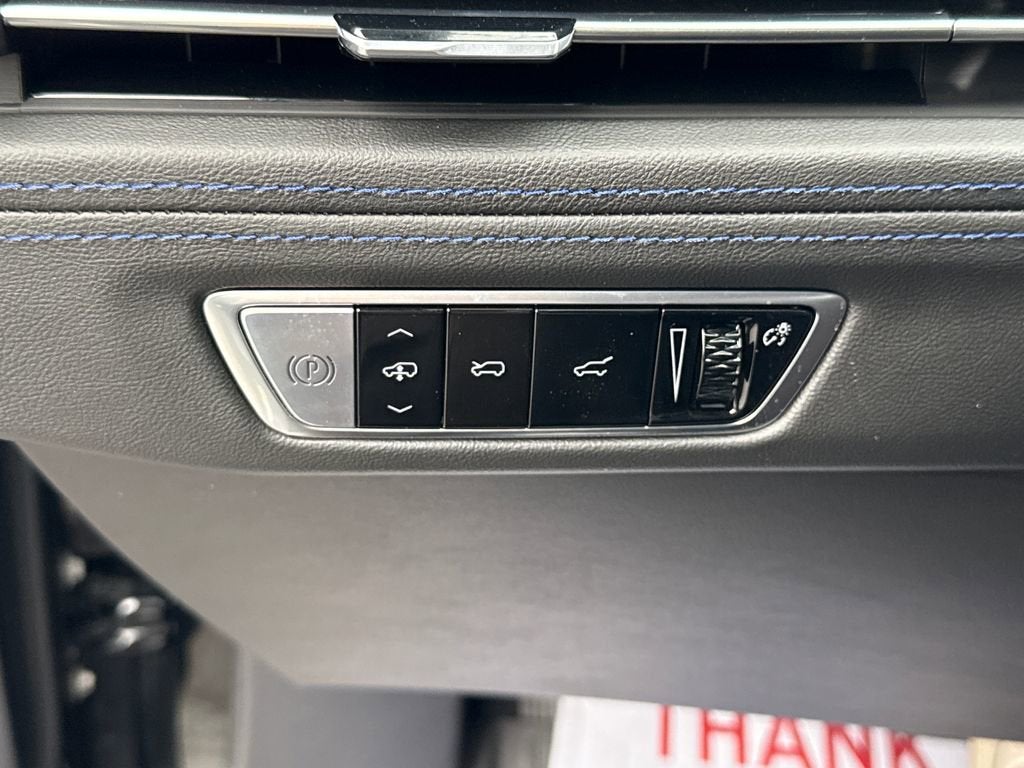 2026 Cadillac ESCALADE IQL Sport