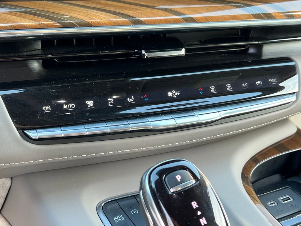 2024 Cadillac Escalade ESV Sport Platinum