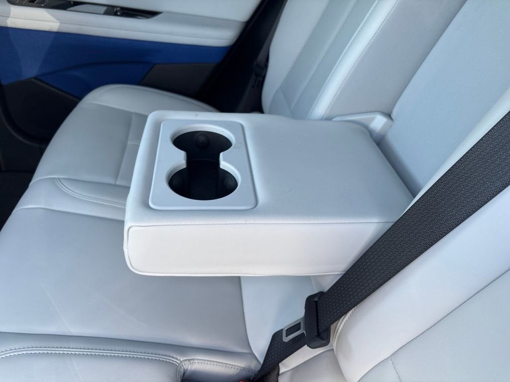 2025 Cadillac OPTIQ Luxury 1