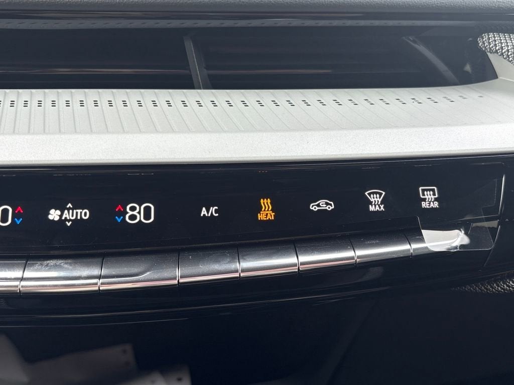 2026 Cadillac OPTIQ Premium Luxury