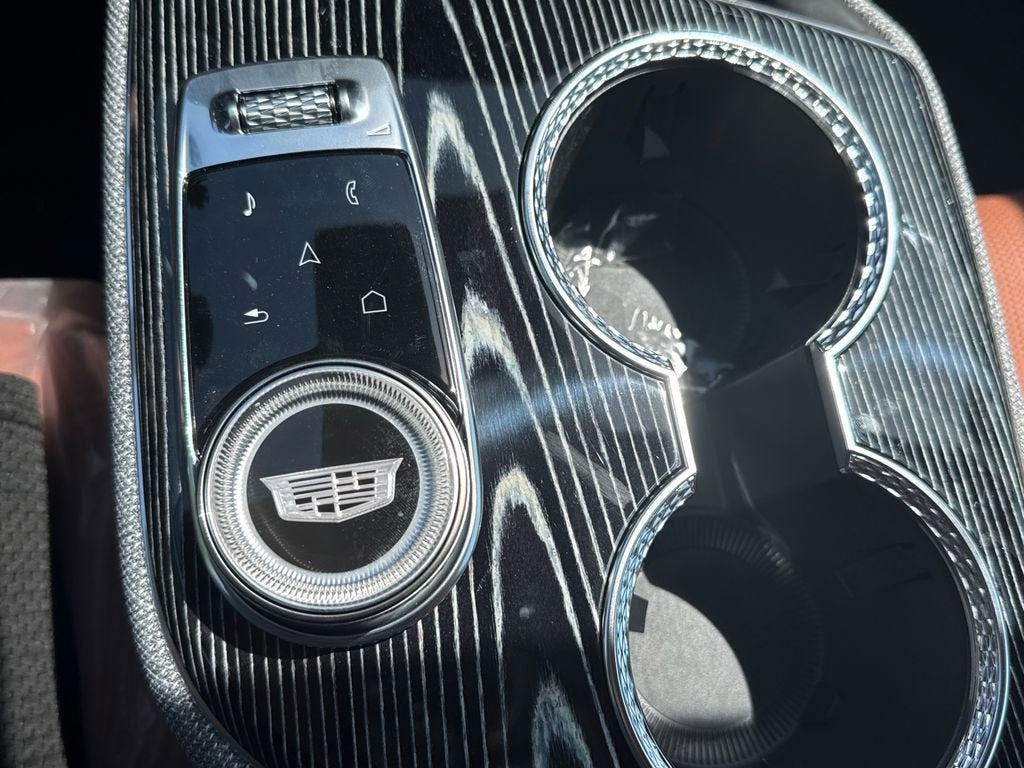 2026 Cadillac OPTIQ Premium Luxury