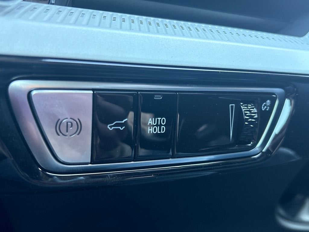 2026 Cadillac OPTIQ Premium Luxury