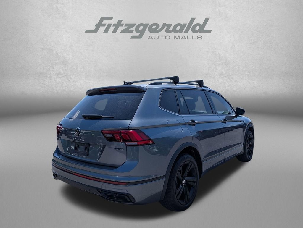 2023 Volkswagen Tiguan SE R-Line Black