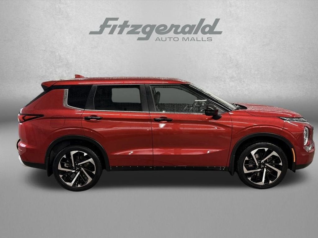 2022 Mitsubishi Outlander SE