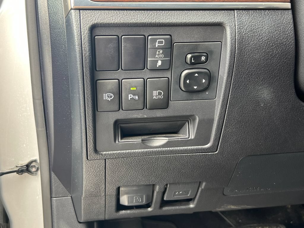 2021 Toyota Land Cruiser HERITAGE EDITIO