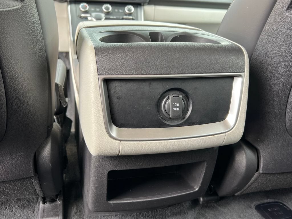 2023 Kia Carnival LX