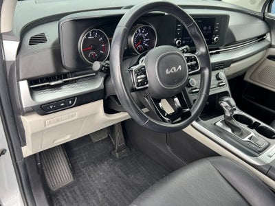 2023 Kia Carnival LX