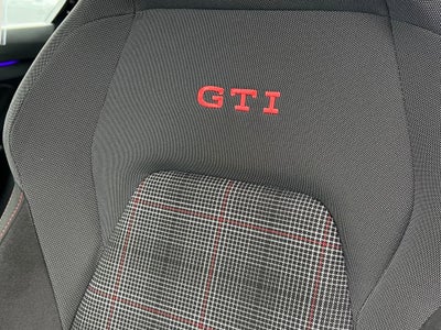 2024 Volkswagen Golf GTI 380 SE