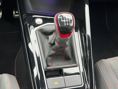 2024 Volkswagen Golf GTI 380 SE