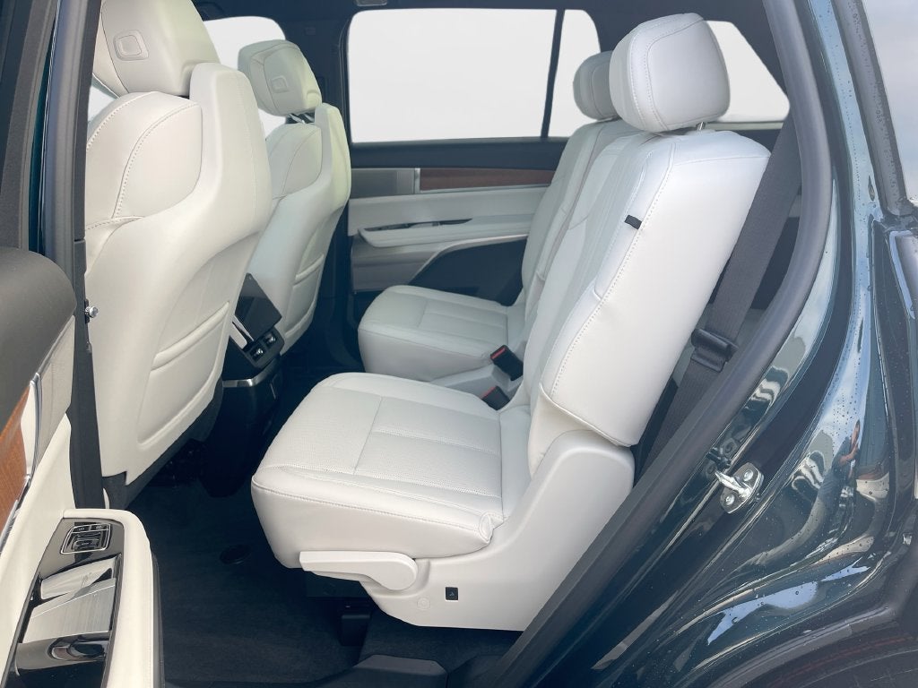 2027 Cadillac VISTIQ Luxury