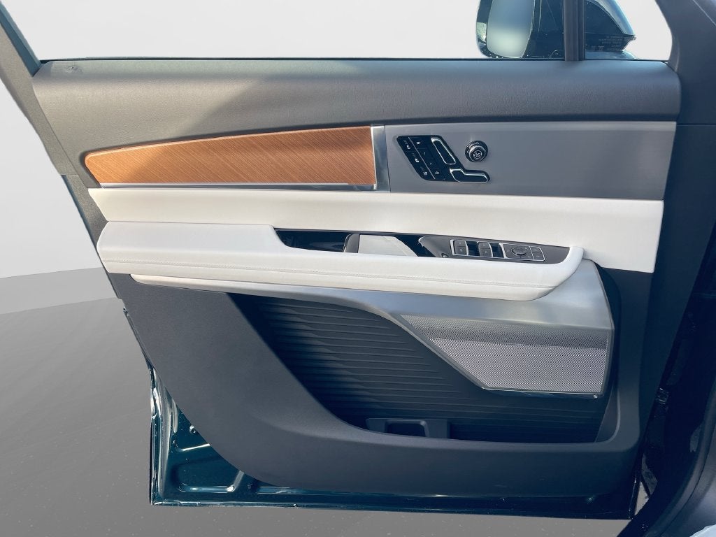 2027 Cadillac VISTIQ Luxury
