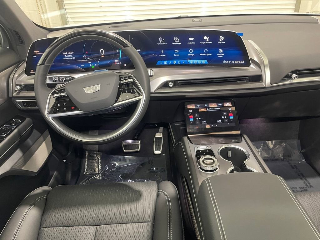 2026 Cadillac VISTIQ Luxury