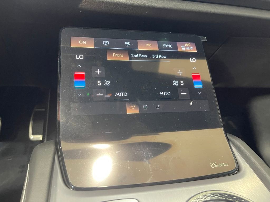 2026 Cadillac VISTIQ Luxury