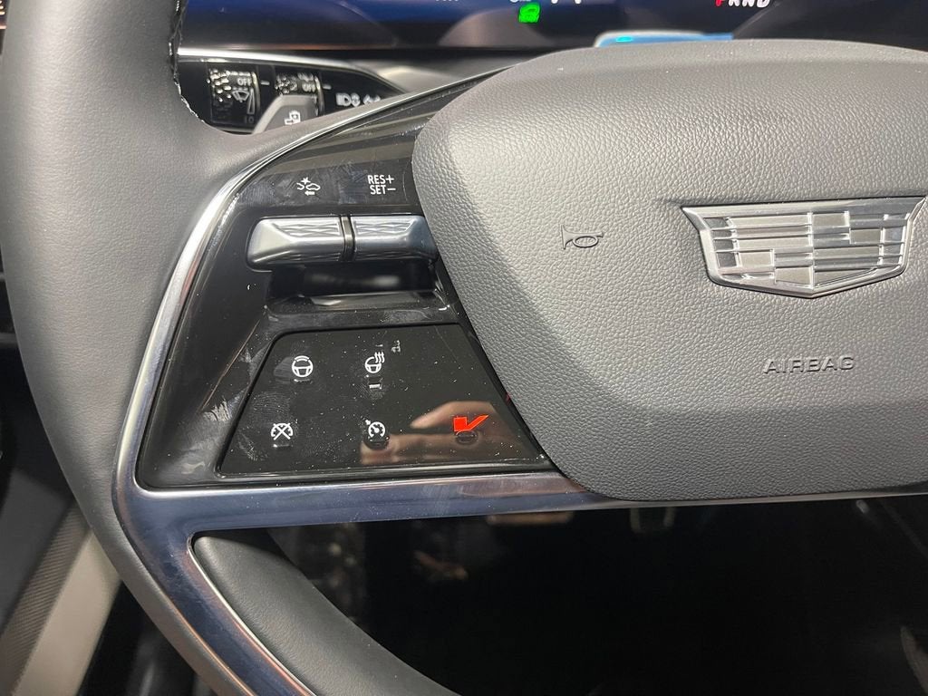 2026 Cadillac VISTIQ Luxury