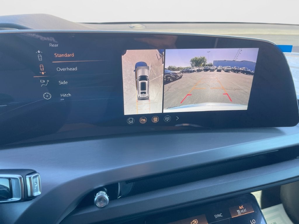 2027 Cadillac VISTIQ Premium Luxury