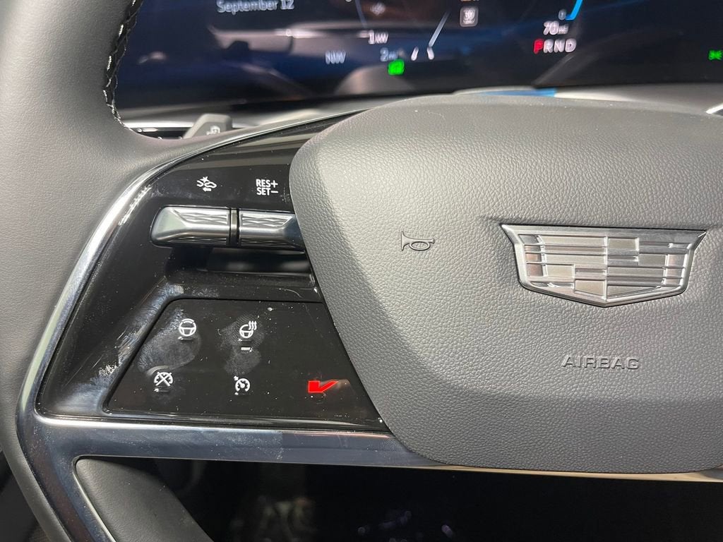 2026 Cadillac VISTIQ Sport