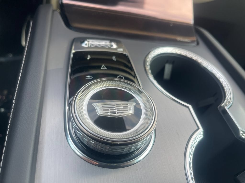 2027 Cadillac VISTIQ Sport