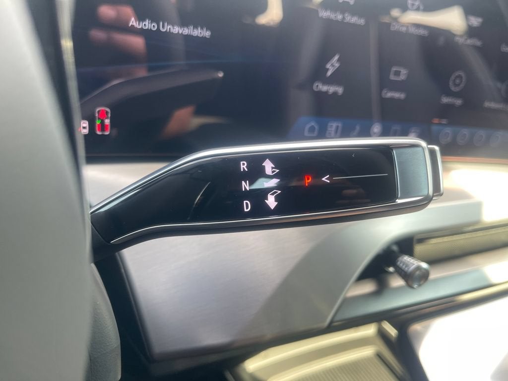 2027 Cadillac VISTIQ Sport