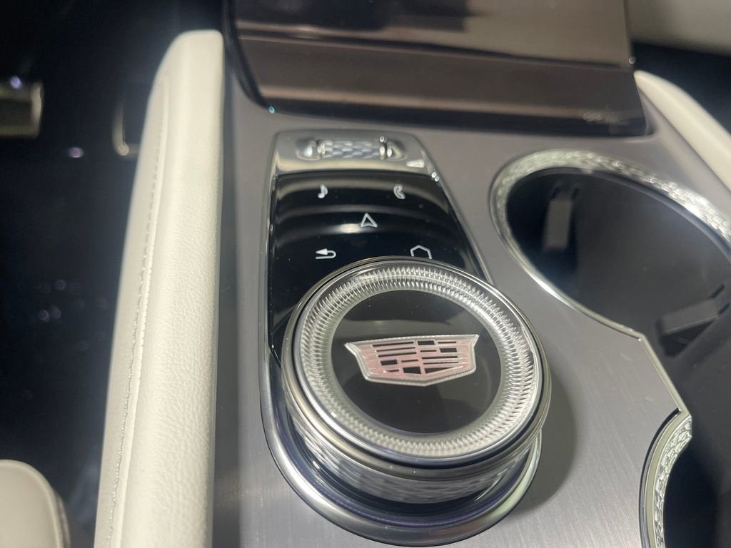 2026 Cadillac VISTIQ Sport