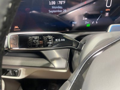 2026 Cadillac VISTIQ Sport