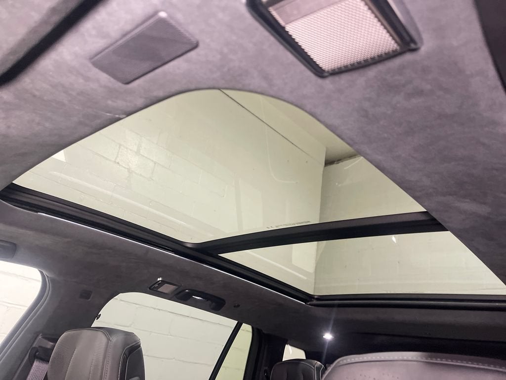 2027 Cadillac VISTIQ Platinum