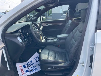 2025 Cadillac XT6 Premium Luxury