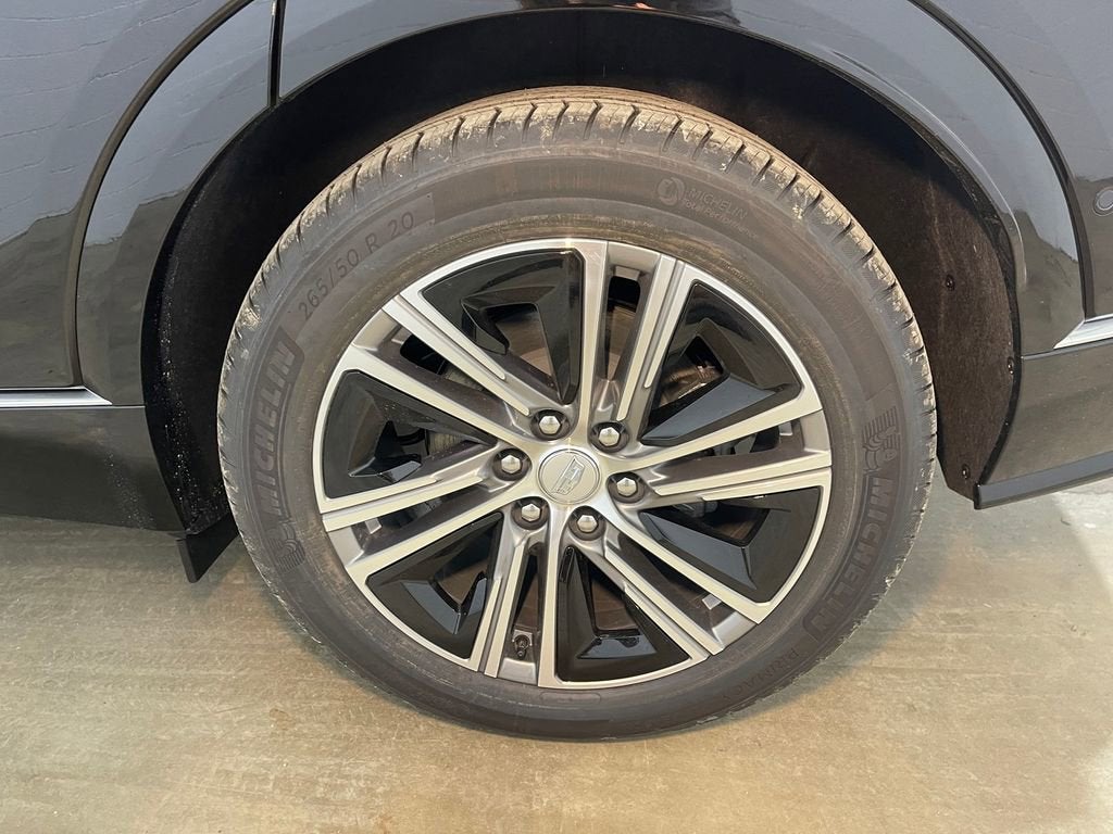 2025 Cadillac LYRIQ Luxury 1