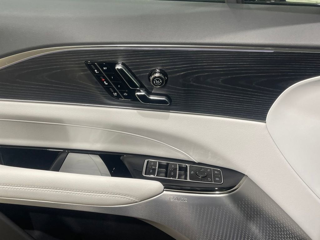 2026 Cadillac LYRIQ Premium Luxury