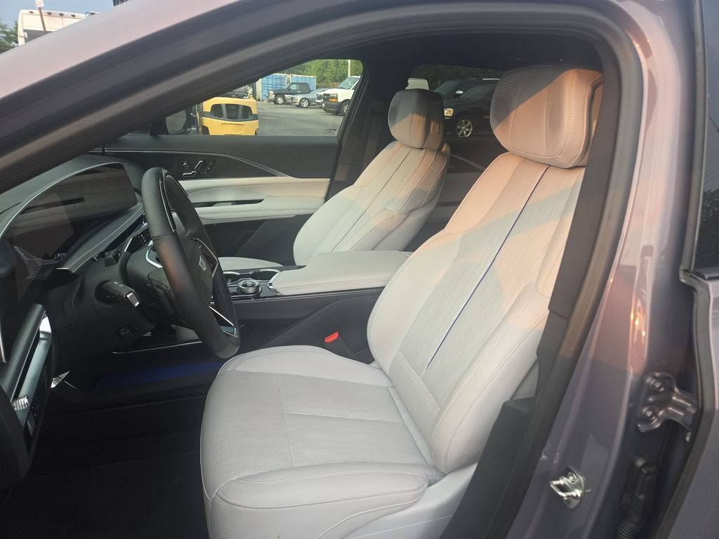 2026 Cadillac LYRIQ Premium Luxury