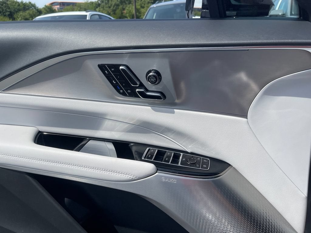 2027 Cadillac LYRIQ Premium Luxury
