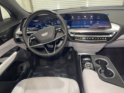 2025 Cadillac LYRIQ Luxury 2