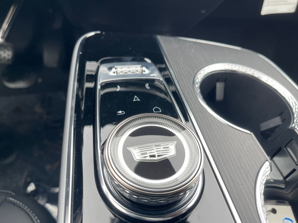 2024 Cadillac LYRIQ Luxury 3