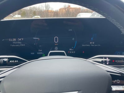 2024 Cadillac LYRIQ Luxury 3