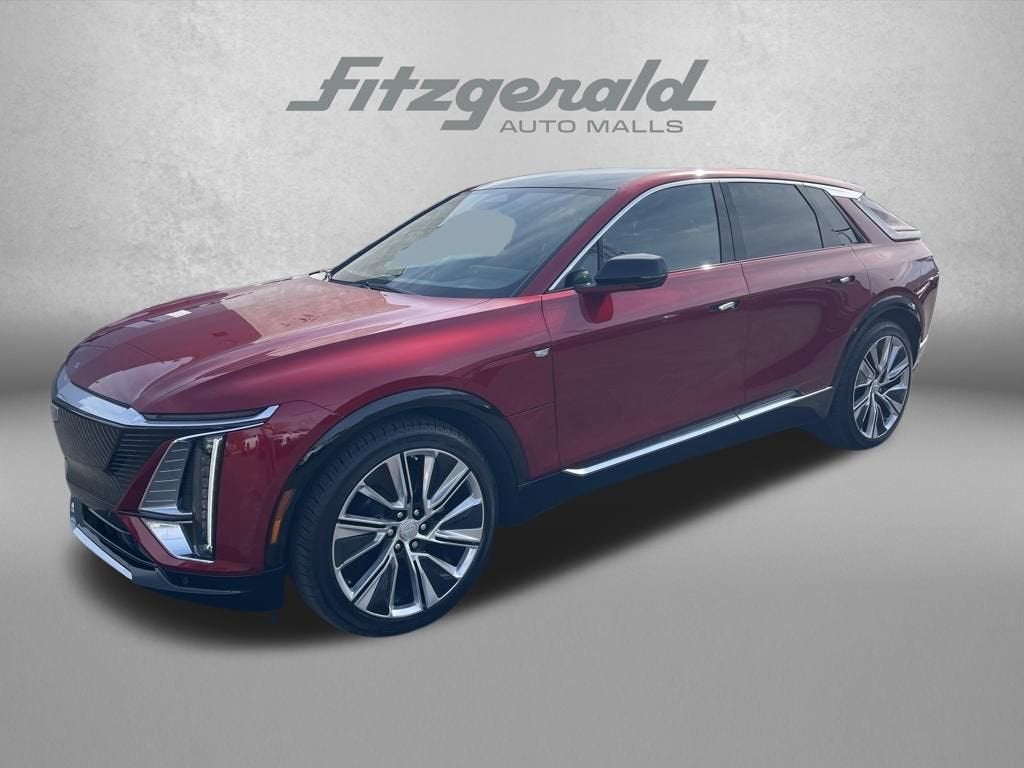 2024 Cadillac LYRIQ Luxury 3