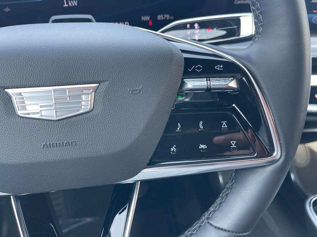 2024 Cadillac LYRIQ Luxury 3