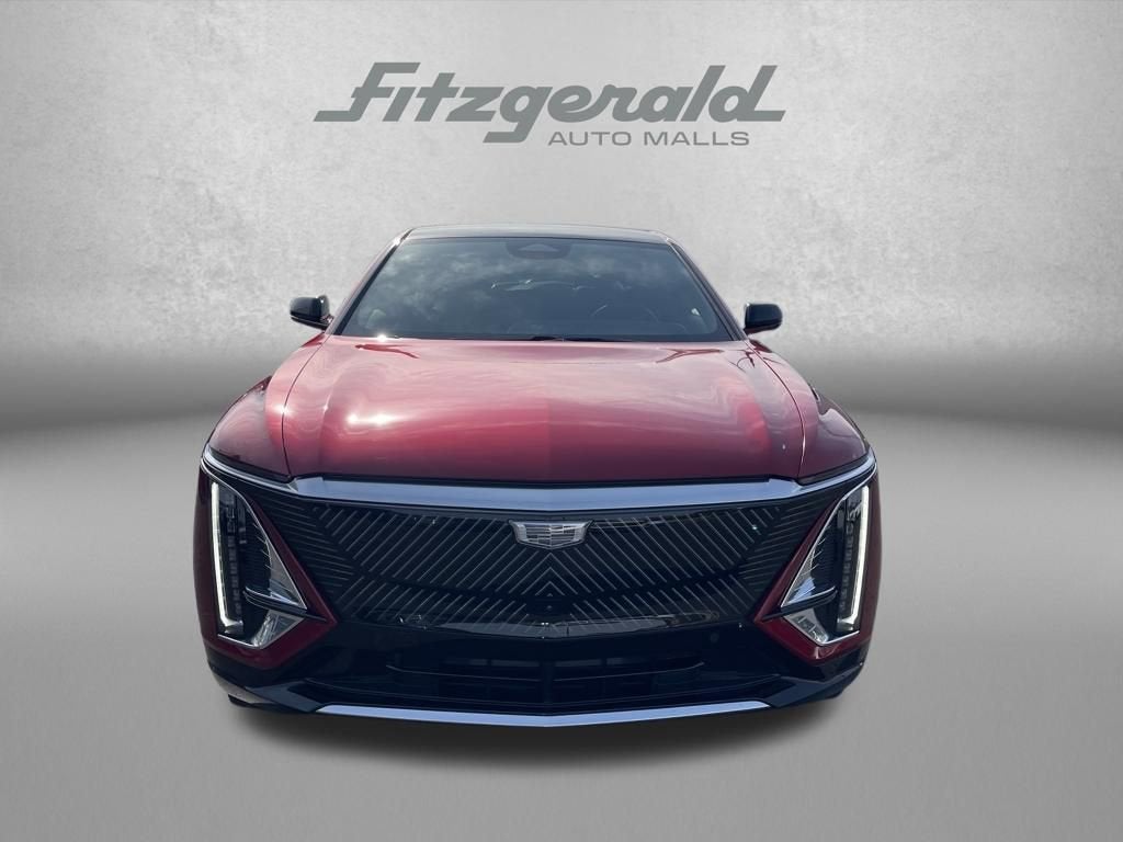 2024 Cadillac LYRIQ Luxury 3