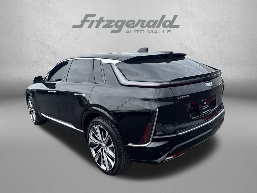 2025 Cadillac LYRIQ Luxury 3