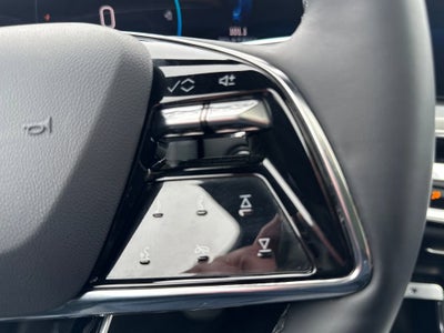 2025 Cadillac LYRIQ Luxury 3