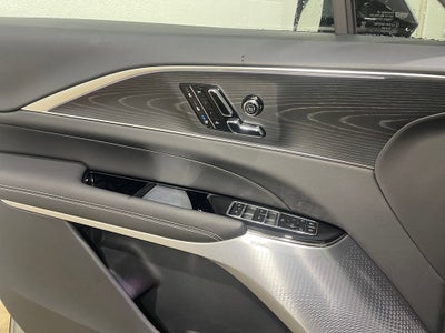 2025 Cadillac LYRIQ Sport 2