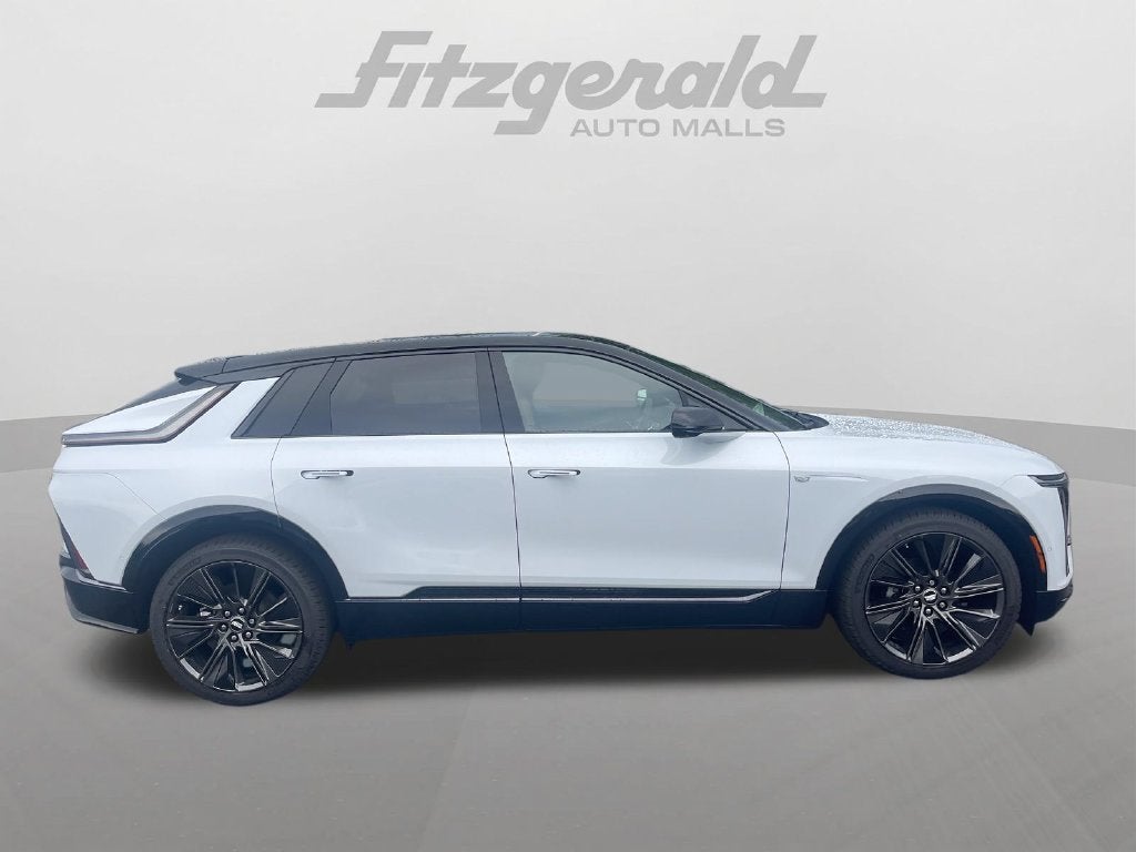 2027 Cadillac LYRIQ Signature Sport