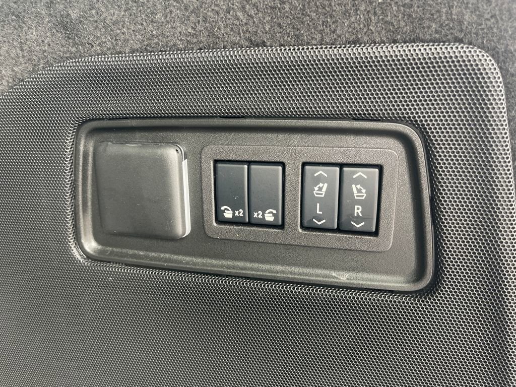 2024 Cadillac Escalade ESV Sport Platinum