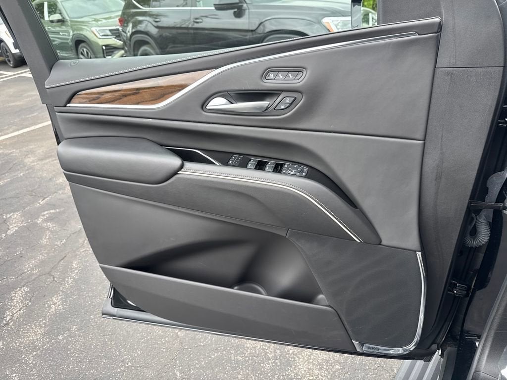 2024 Cadillac Escalade ESV Sport Platinum