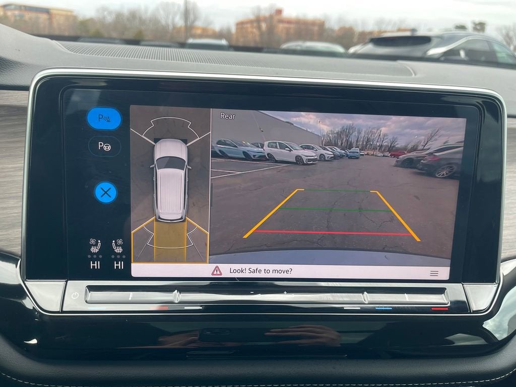 2025 Volkswagen Atlas 2.0T SEL Premium R-Line