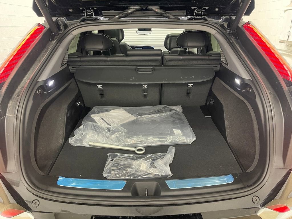 2026 Cadillac OPTIQ Premium Luxury