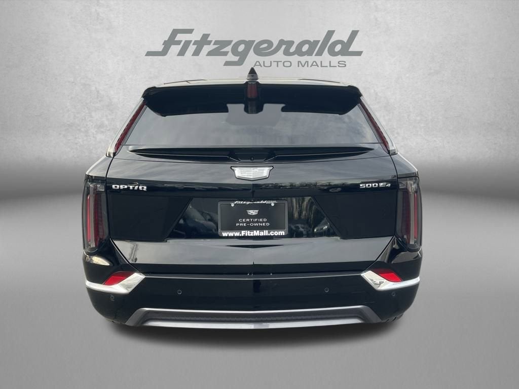 2025 Cadillac OPTIQ Luxury 2