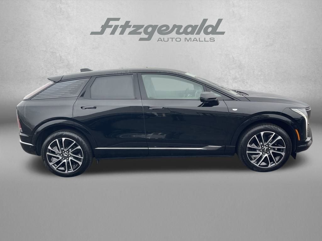 2025 Cadillac OPTIQ Sport 1