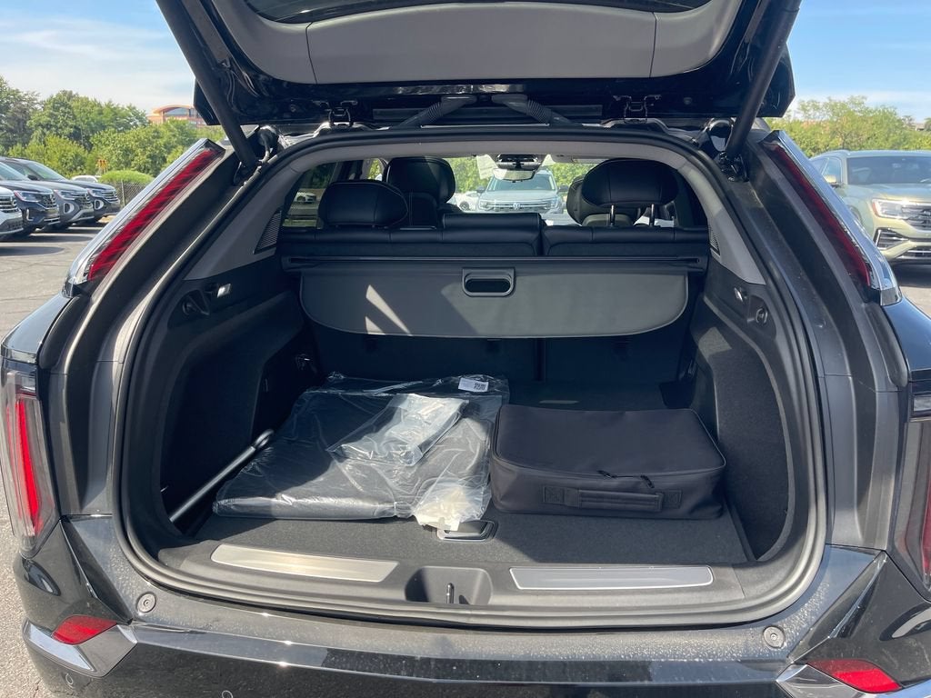 2027 Cadillac OPTIQ Premium Sport