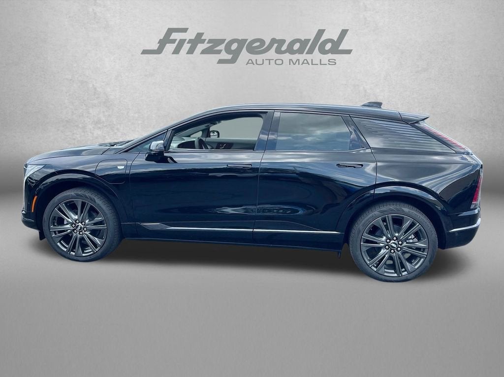 2025 Cadillac OPTIQ Sport 2